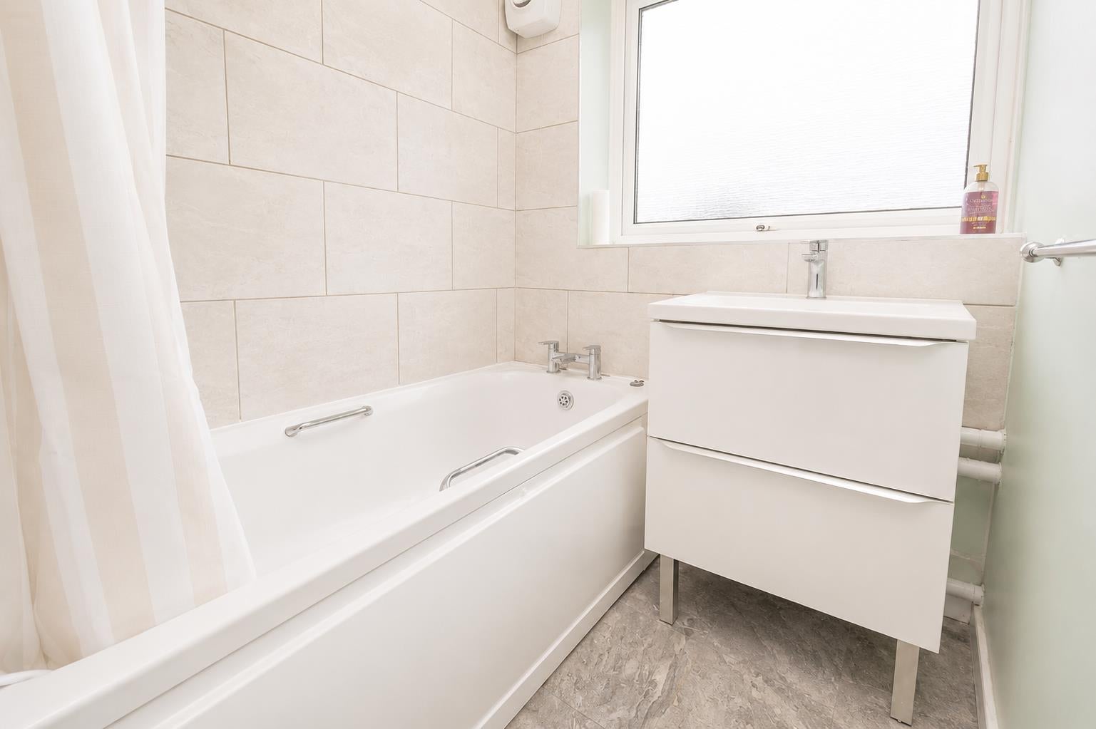 House Claymore in Dacorum