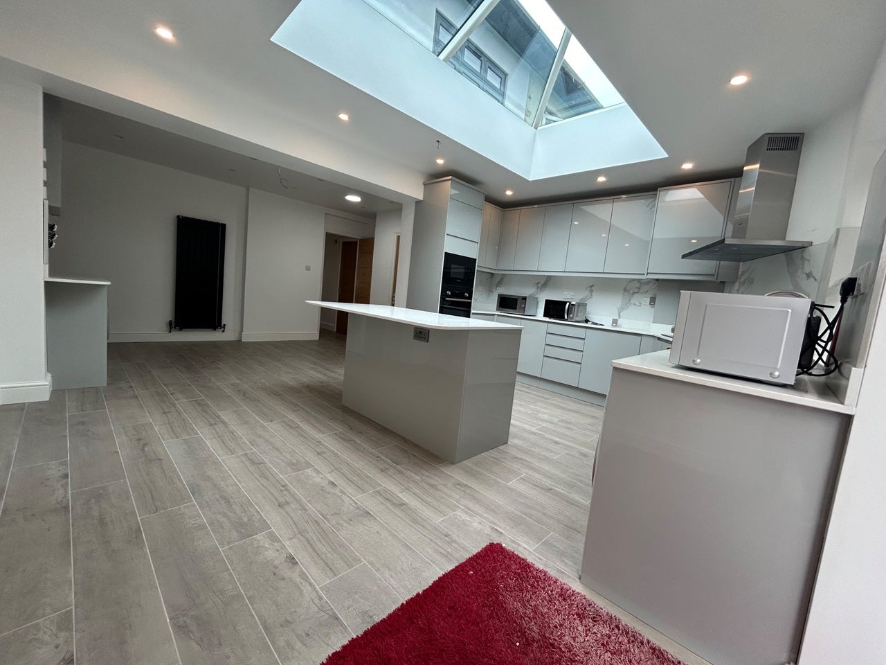 Room London Road in Greater London