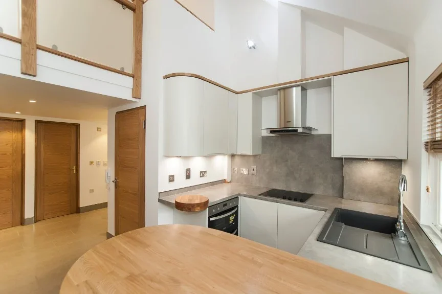 Flat St. Albans Road in Dacorum