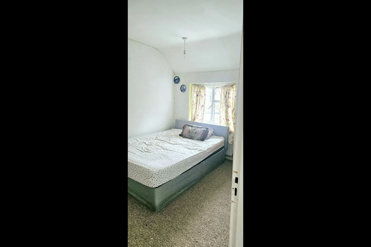 Room King Henry's Road in Greater London