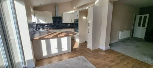 Room Heathway in Greater London