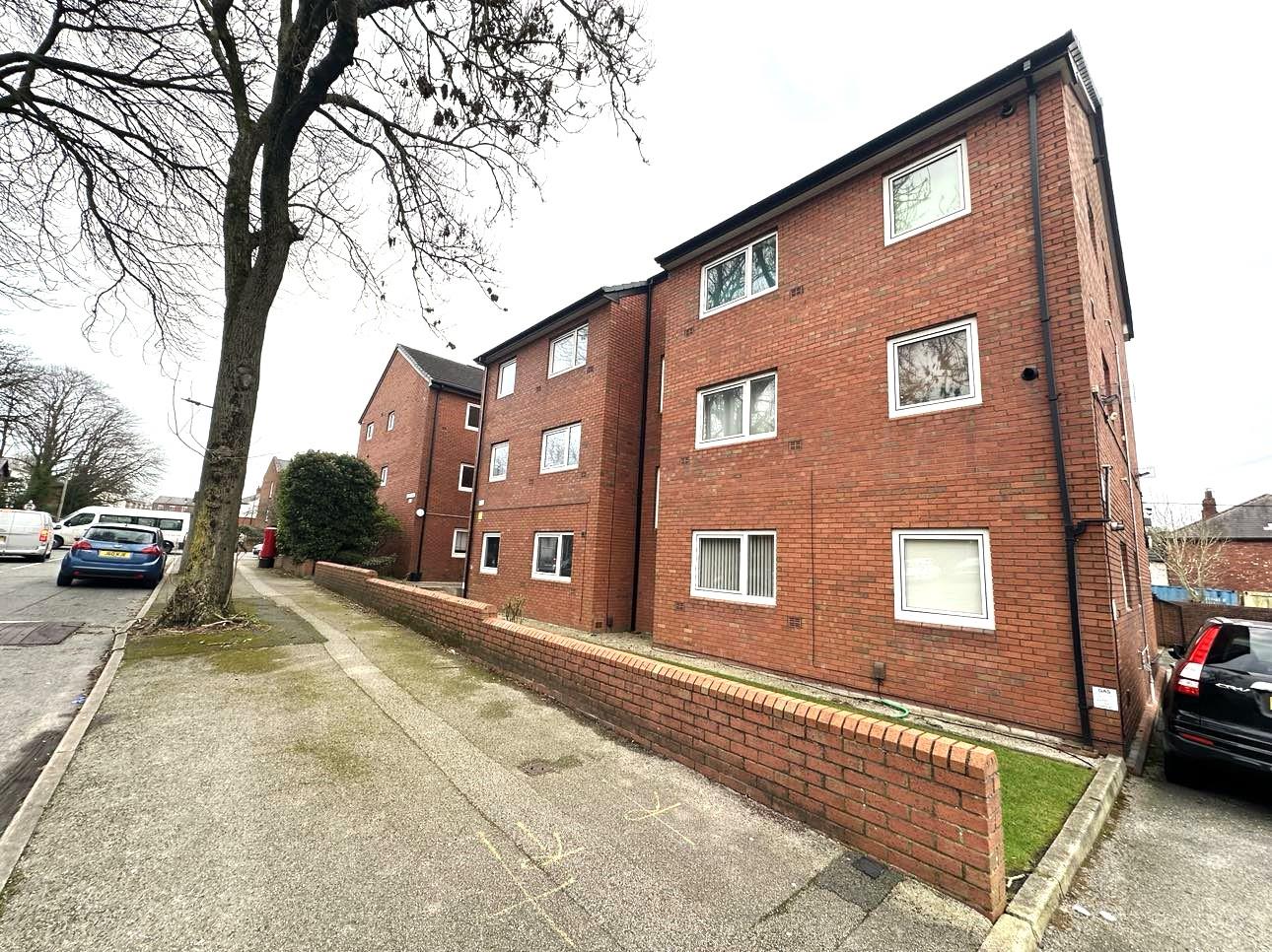 Flat Queens Road in Preston