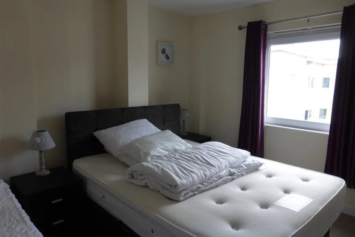 Flat Beckhampton Street in Swindon