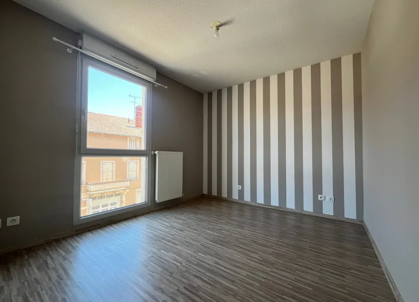 Appartement Rue Tony Révillon à Saint-Laurent-sur-Saône