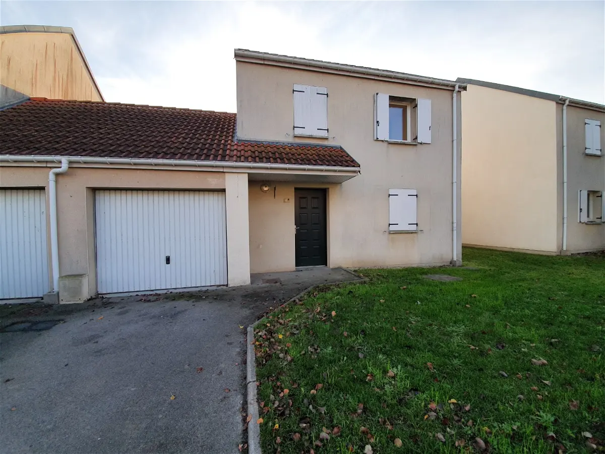 House Avenue Paul Doutreaux in Montigny-en-Gohelle