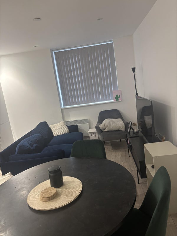 Room Wellington Street in Leicester