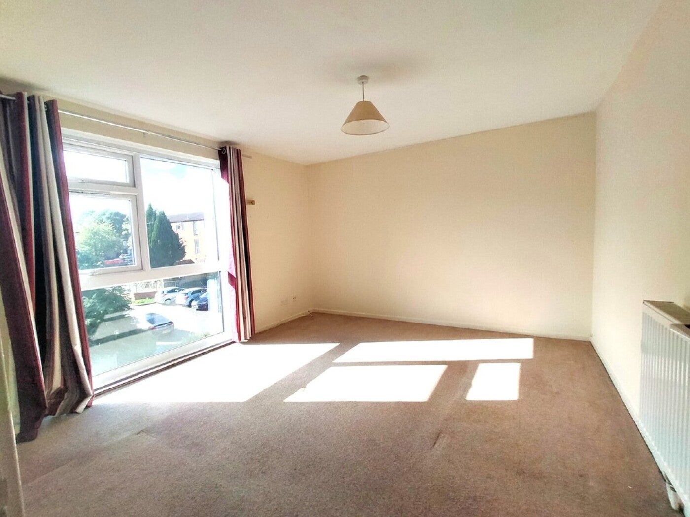 Flat Clovelly Way in Stevenage