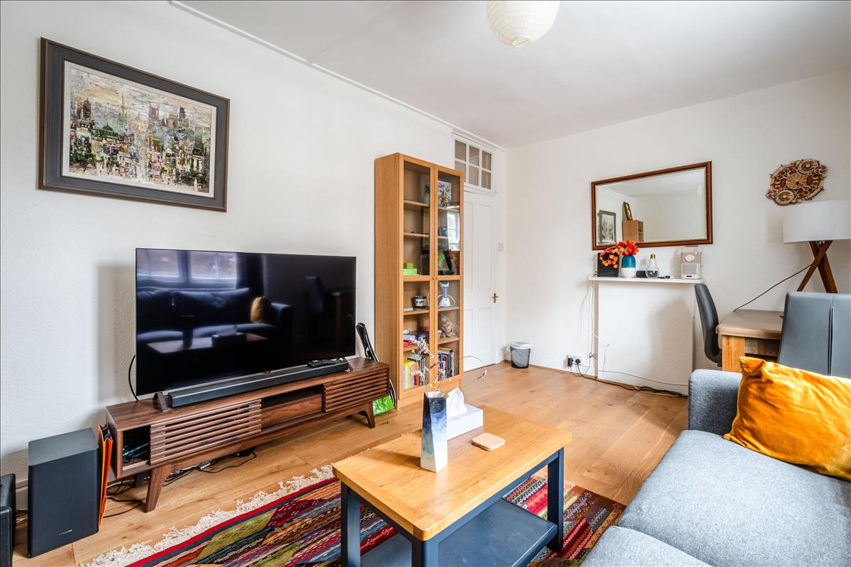 Flat Hastings Street in Greater London