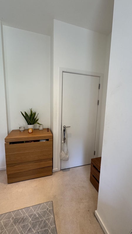 Room Honour Lea Avenue in Greater London