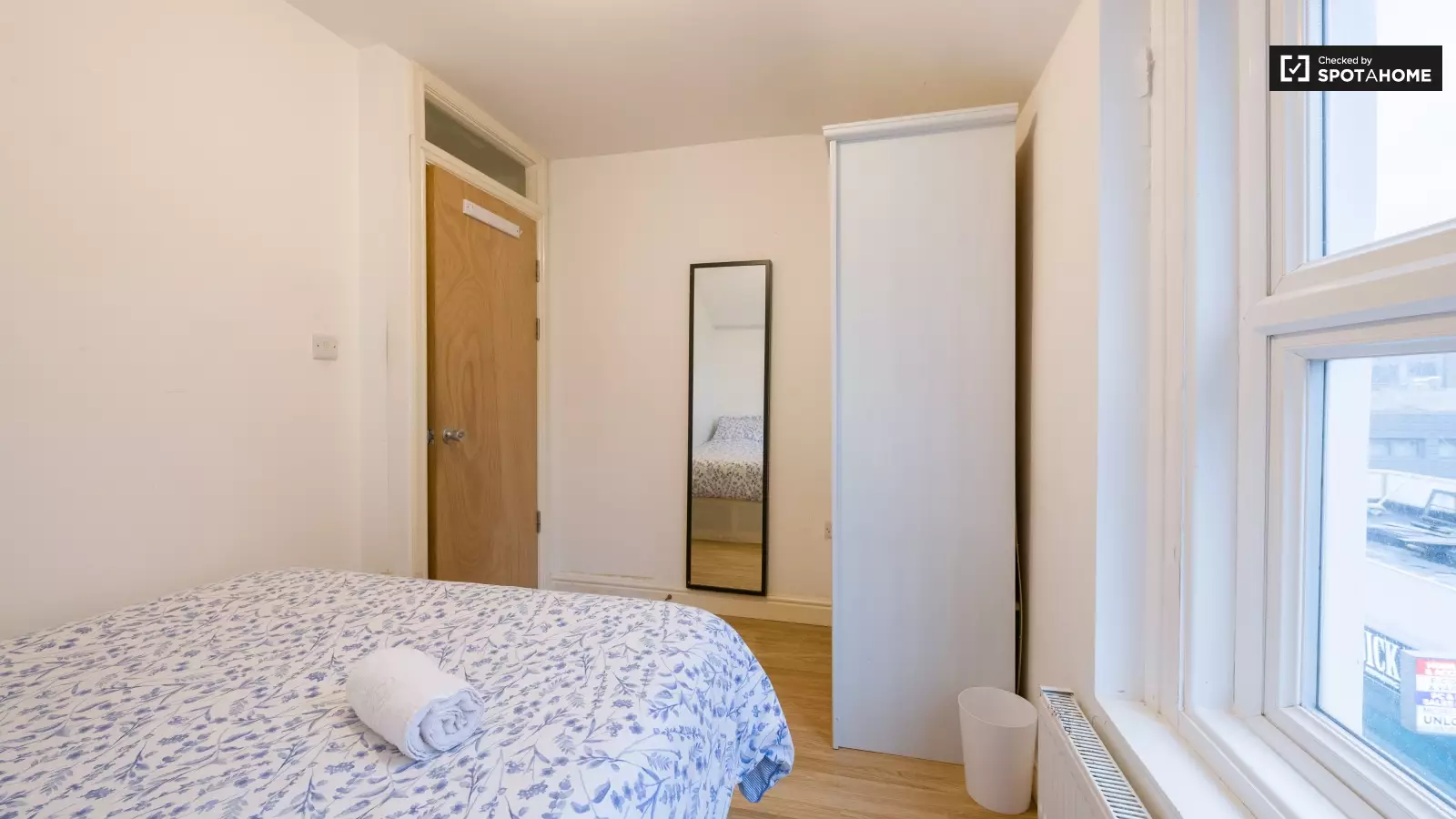 Flat Durward Street in Greater London
