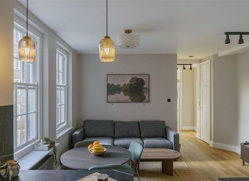 Flat Queensway in City of Westminster