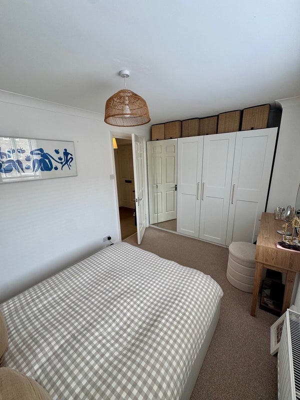 Flat Rosethorn Close in Greater London