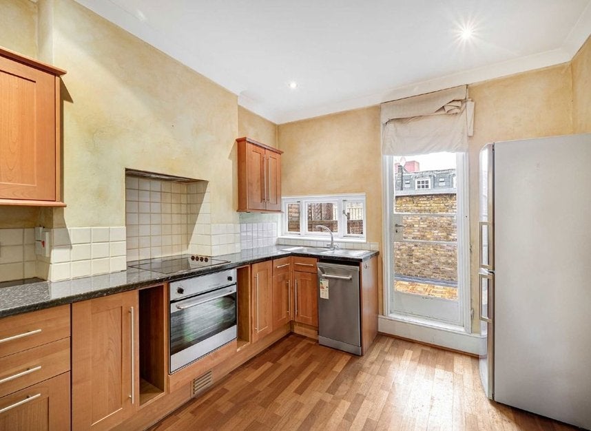 Flat Rochester Row in City of Westminster