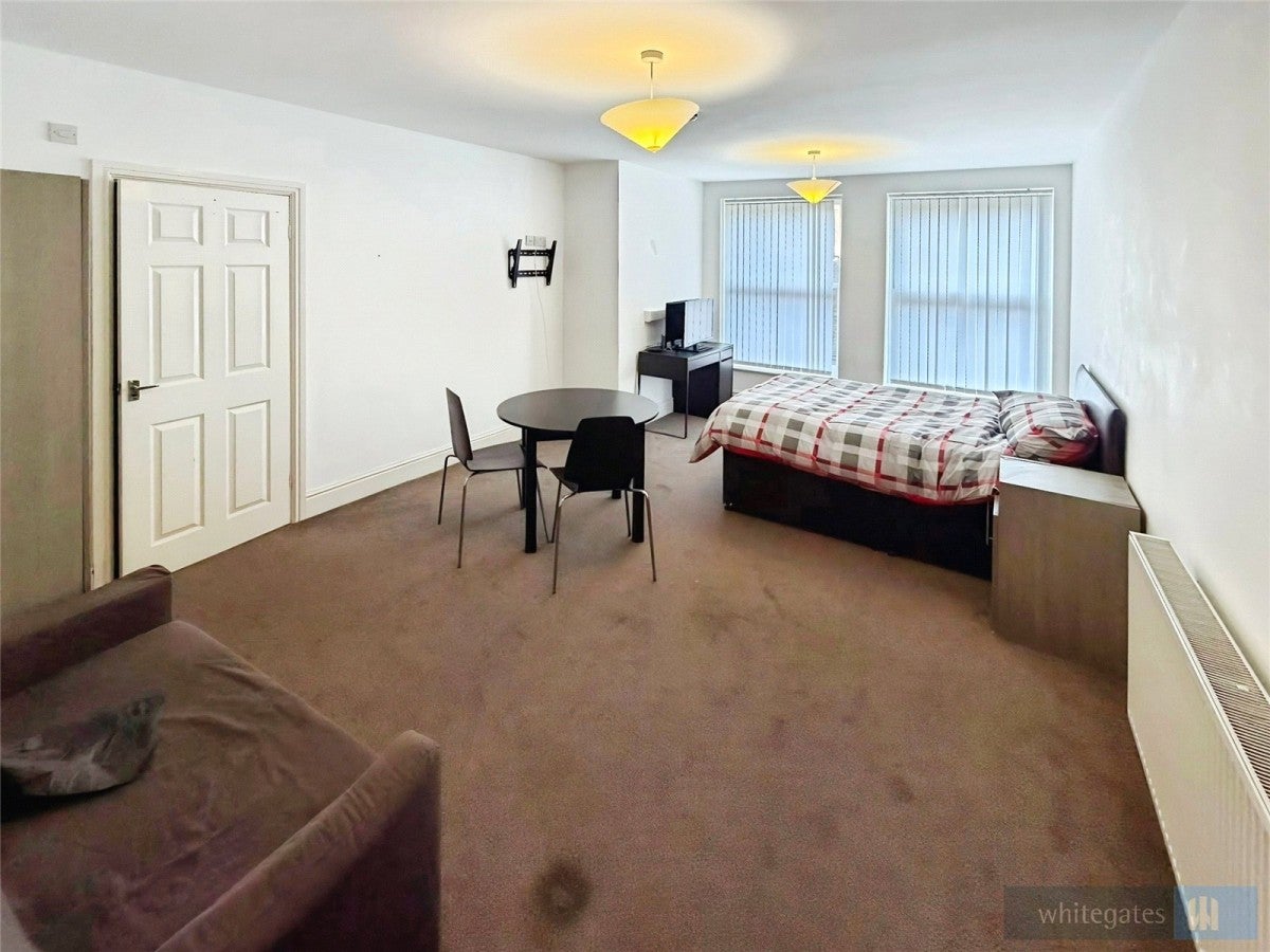 Flat Croxteth Drive in Liverpool