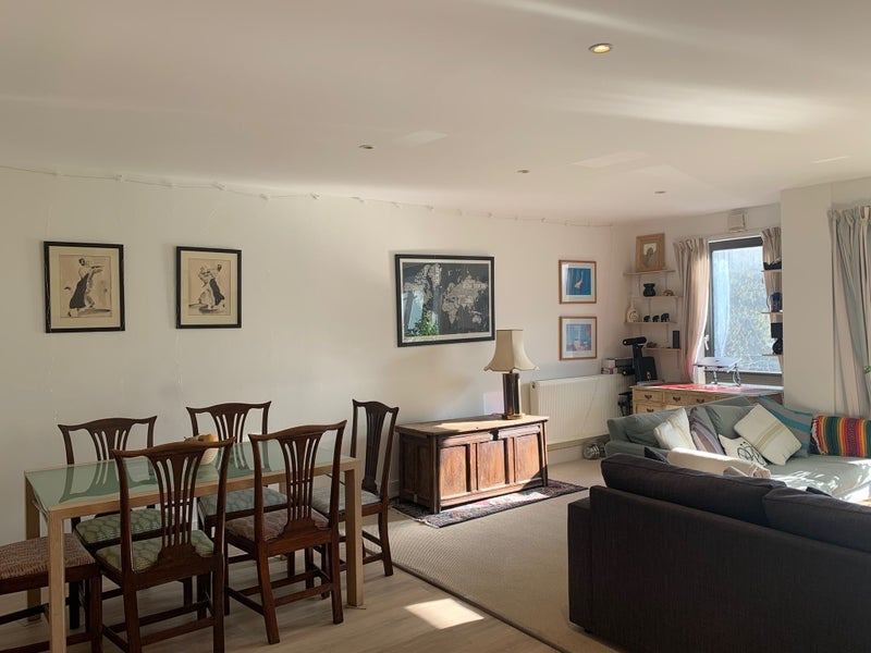 Room Gwynne Road in Greater London