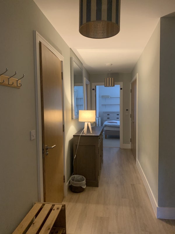 Room Gwynne Road in Greater London