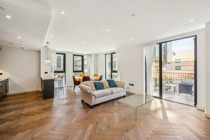 Flat Pennington Quay Walk in Greater London