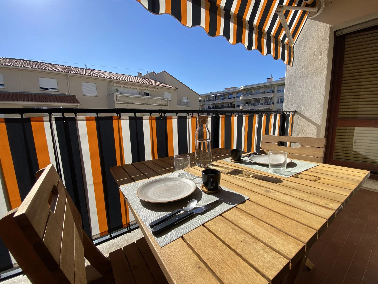Room Rue Mozart in Cannes