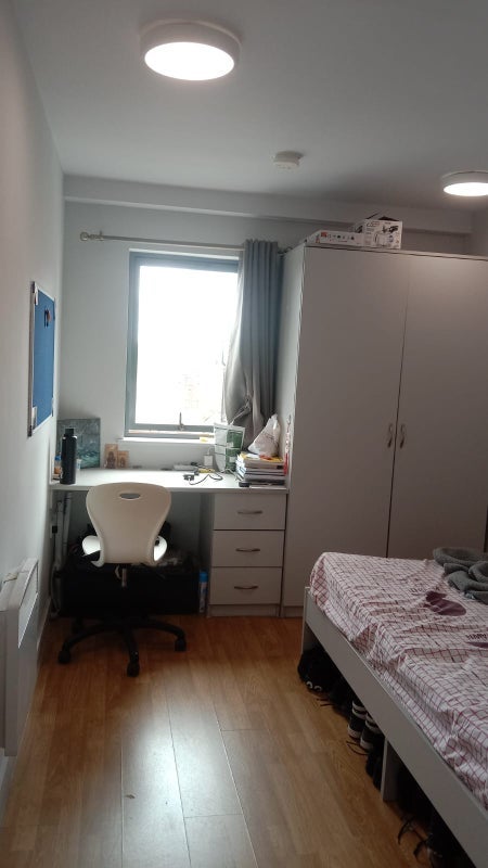Room Back Chatham Place in Liverpool