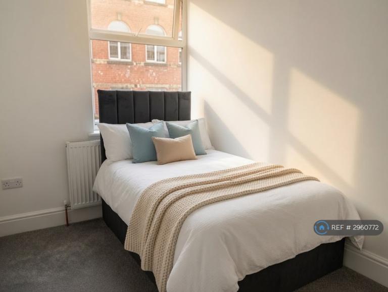 Room Hardy Street in Salford