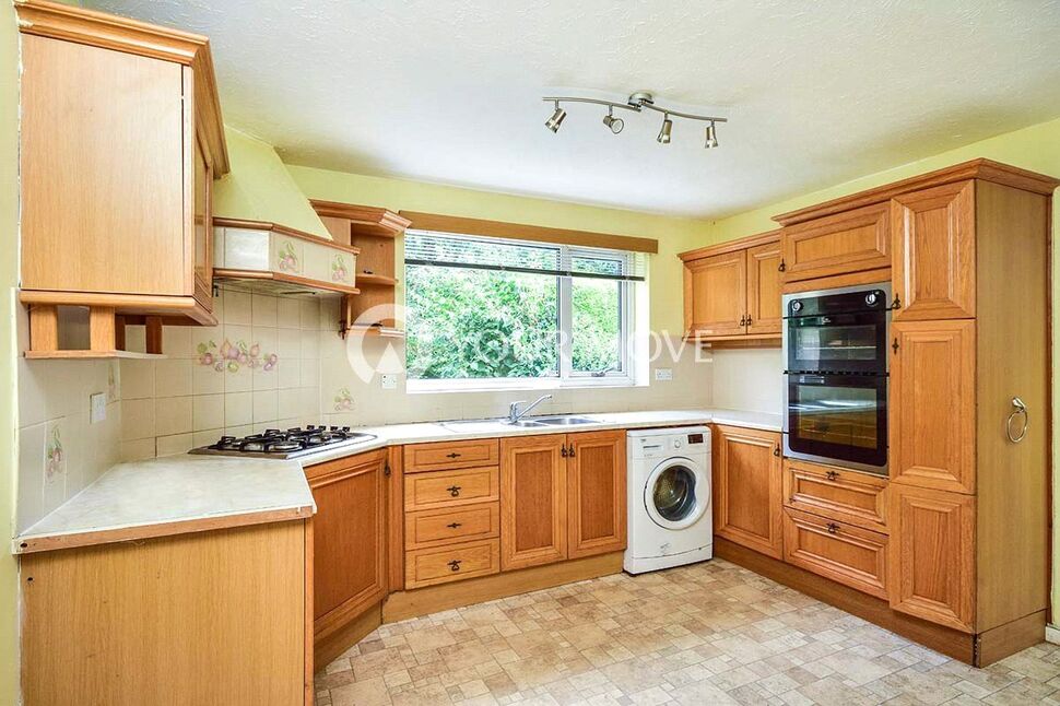 House Weyhill Close in Maidstone