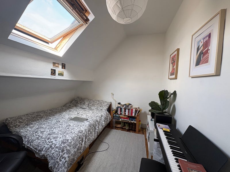 Room Argyle Avenue in Manchester