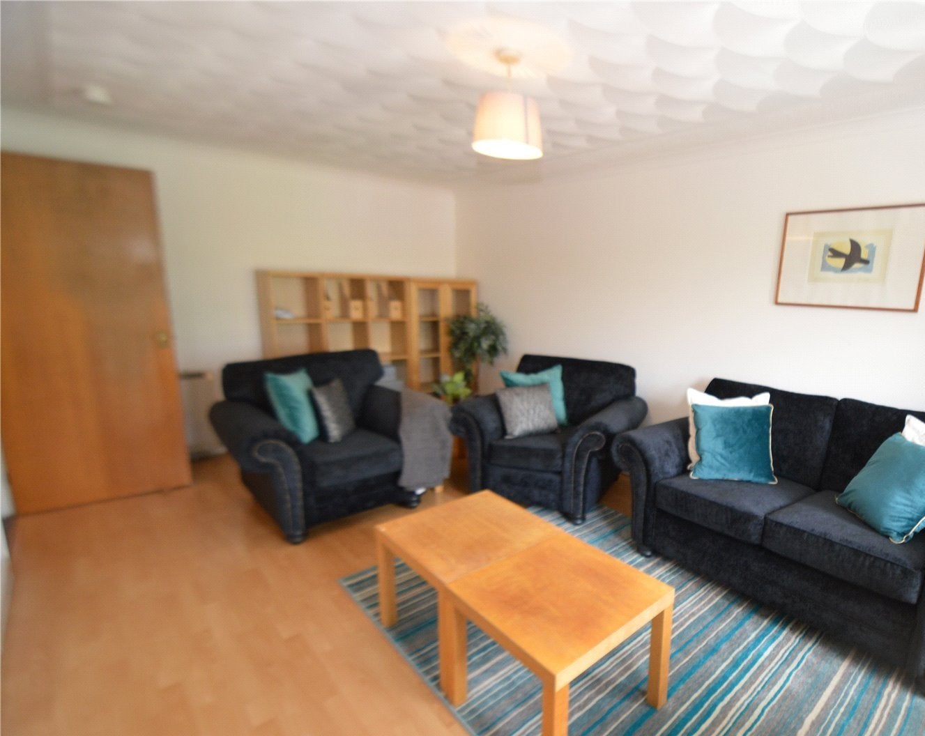 Flat Kelvindale Road in Glasgow