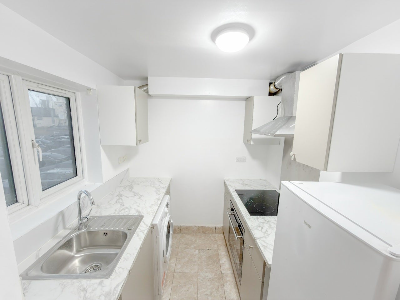 Flat Francis Street in Greater London