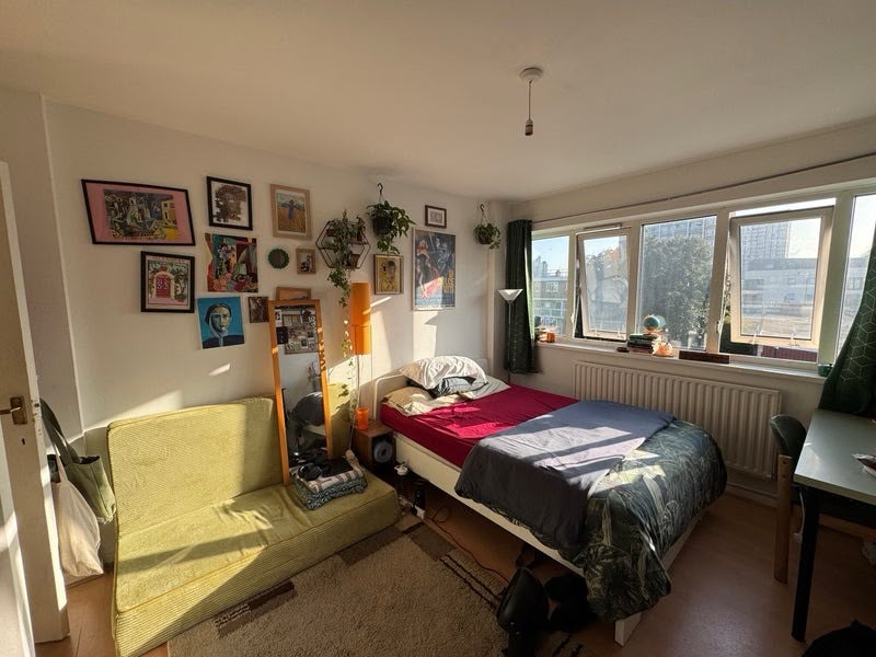Room Punderson's Gardens in Greater London