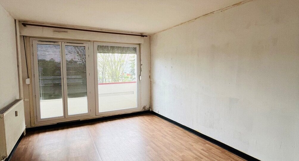 Flat Rue Charles Péguy in Charleville-Mézières