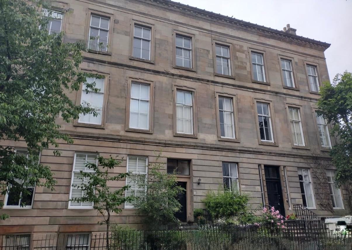 Flat Ruskin Lane in Glasgow