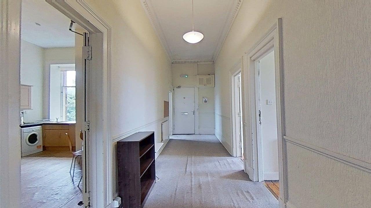 Room Ruskin Lane in Glasgow