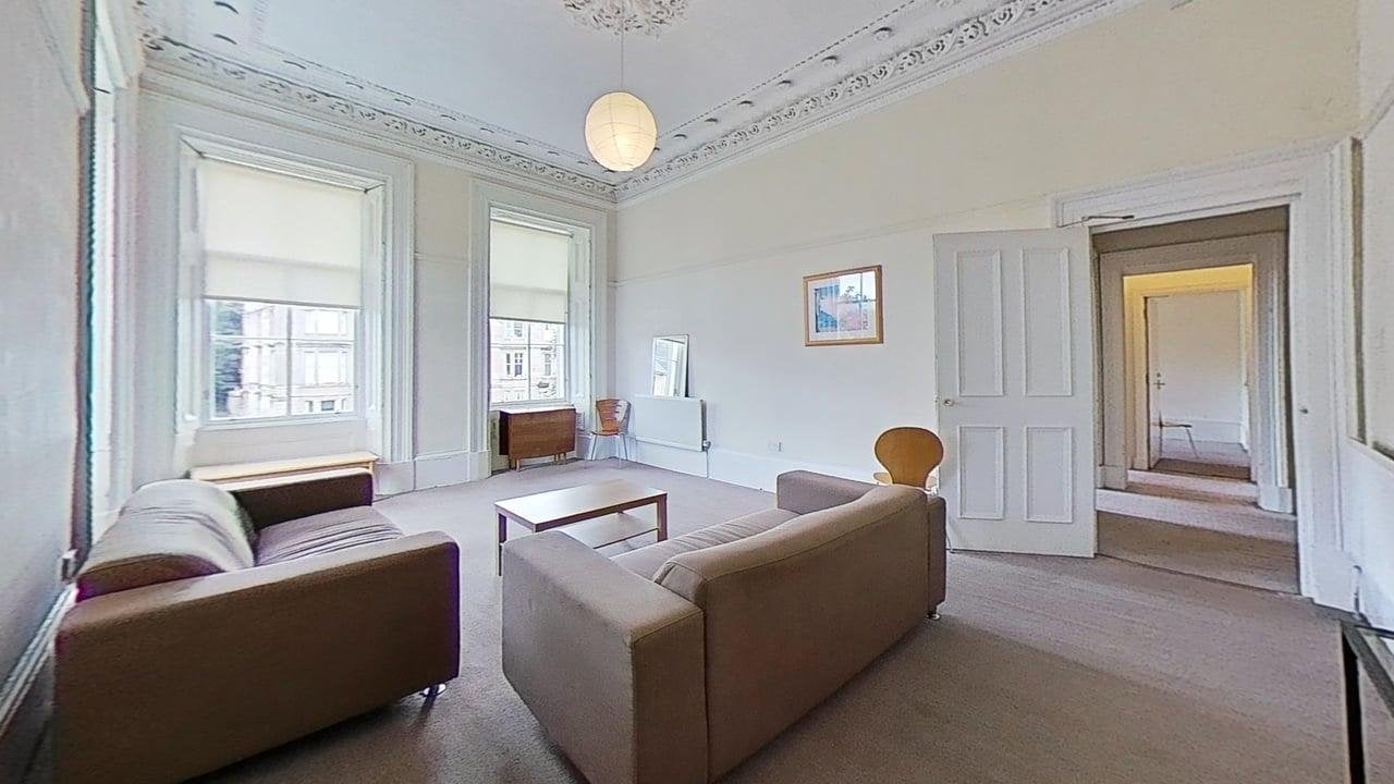 Room Ruskin Lane in Glasgow