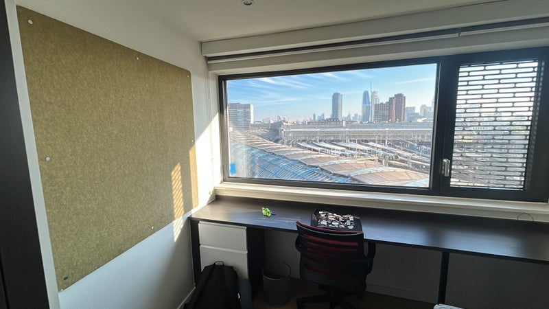 Room Westminster Bridge Road in Greater London