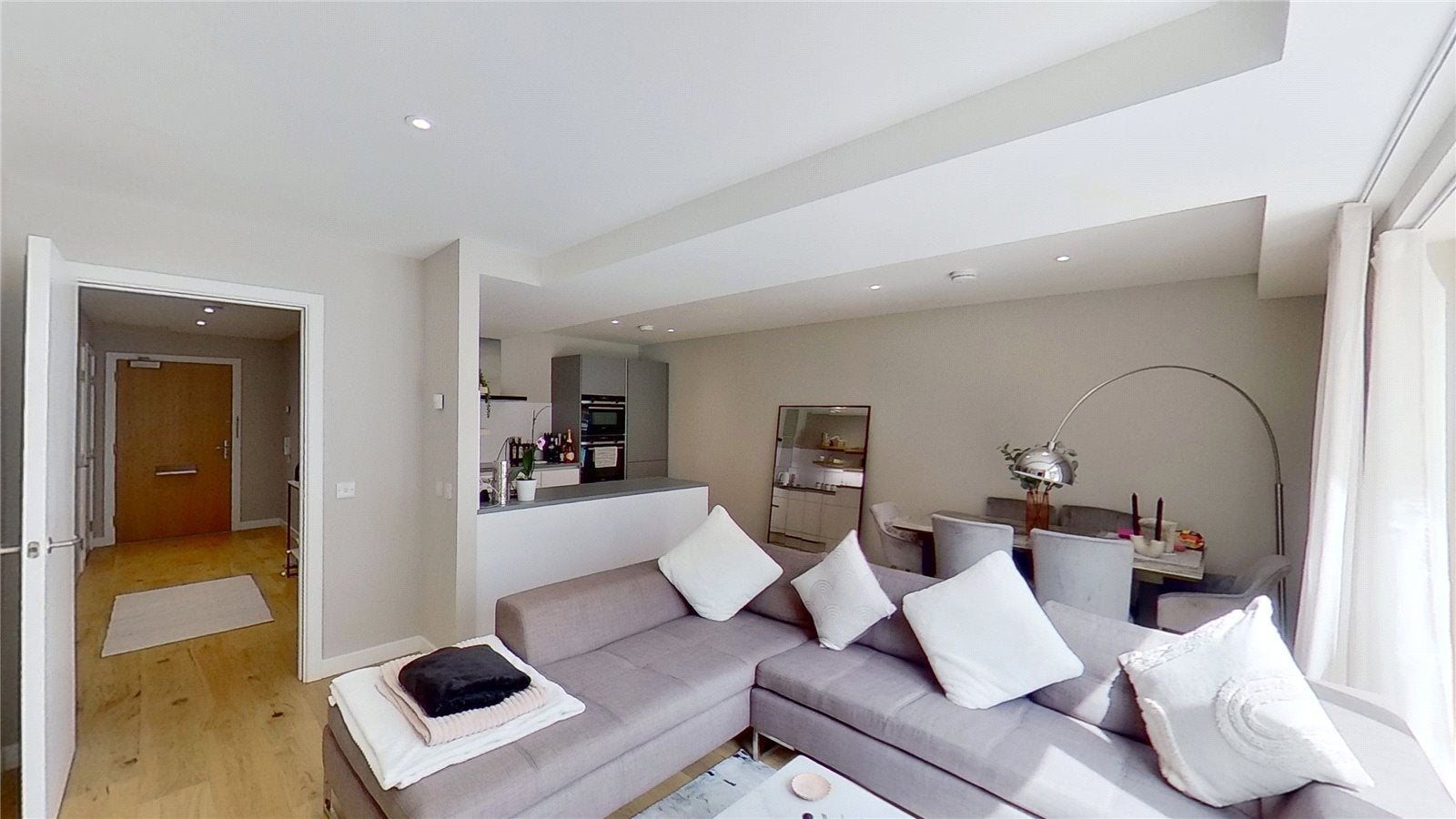 Flat Warriston Road in City of Edinburgh