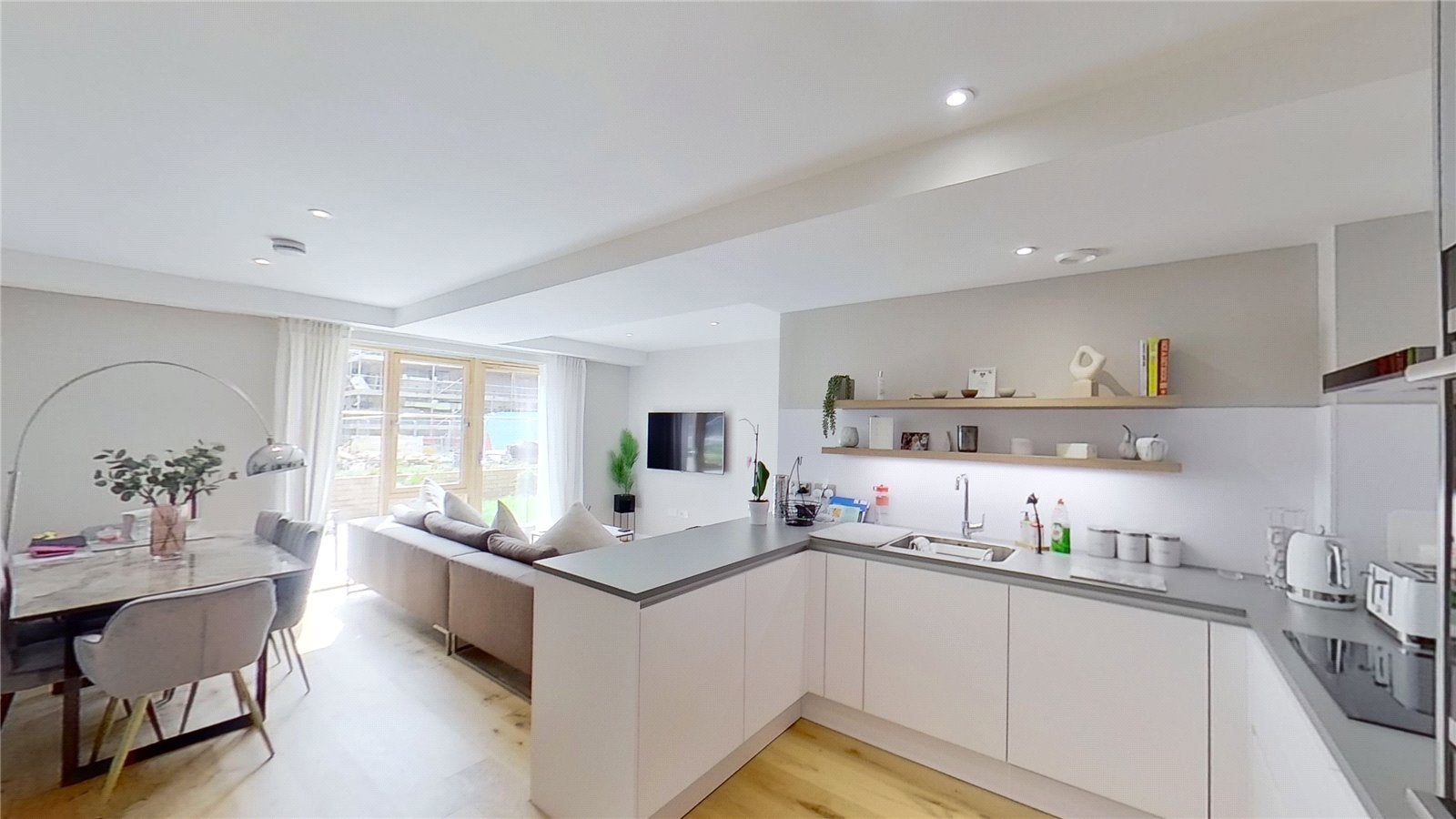 Flat Warriston Road in City of Edinburgh