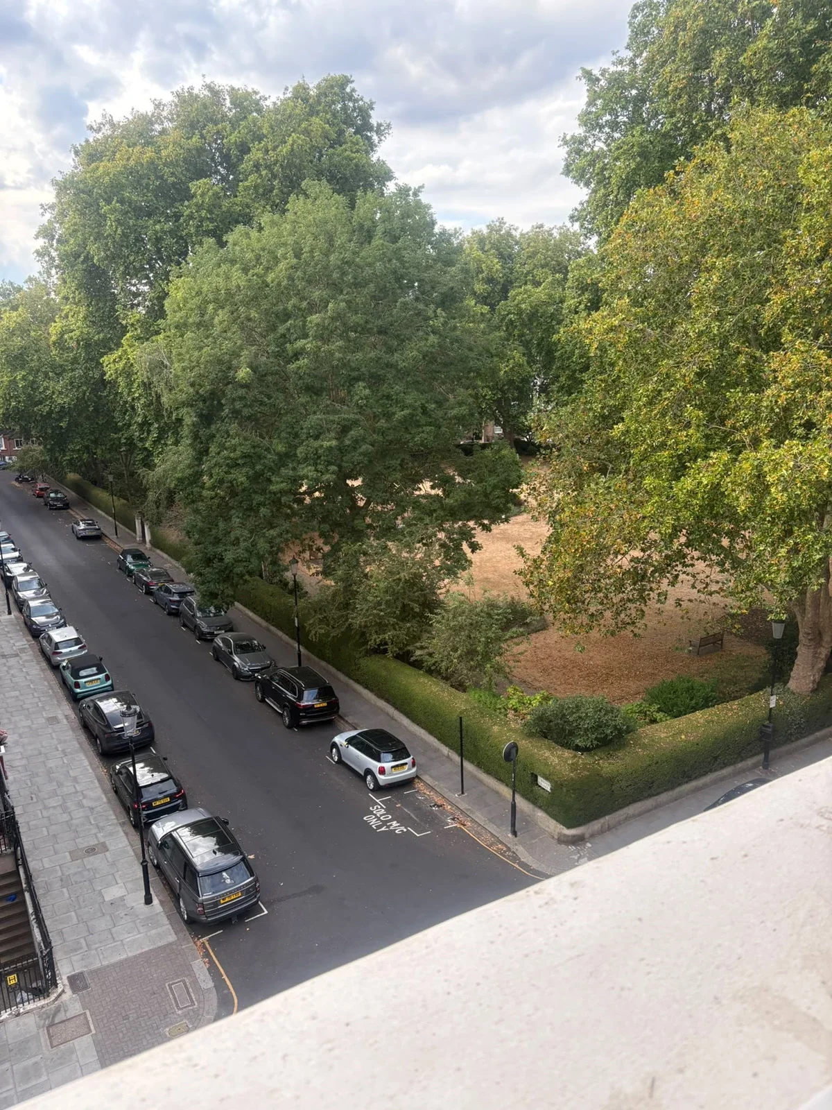 Room Nevern Square in London