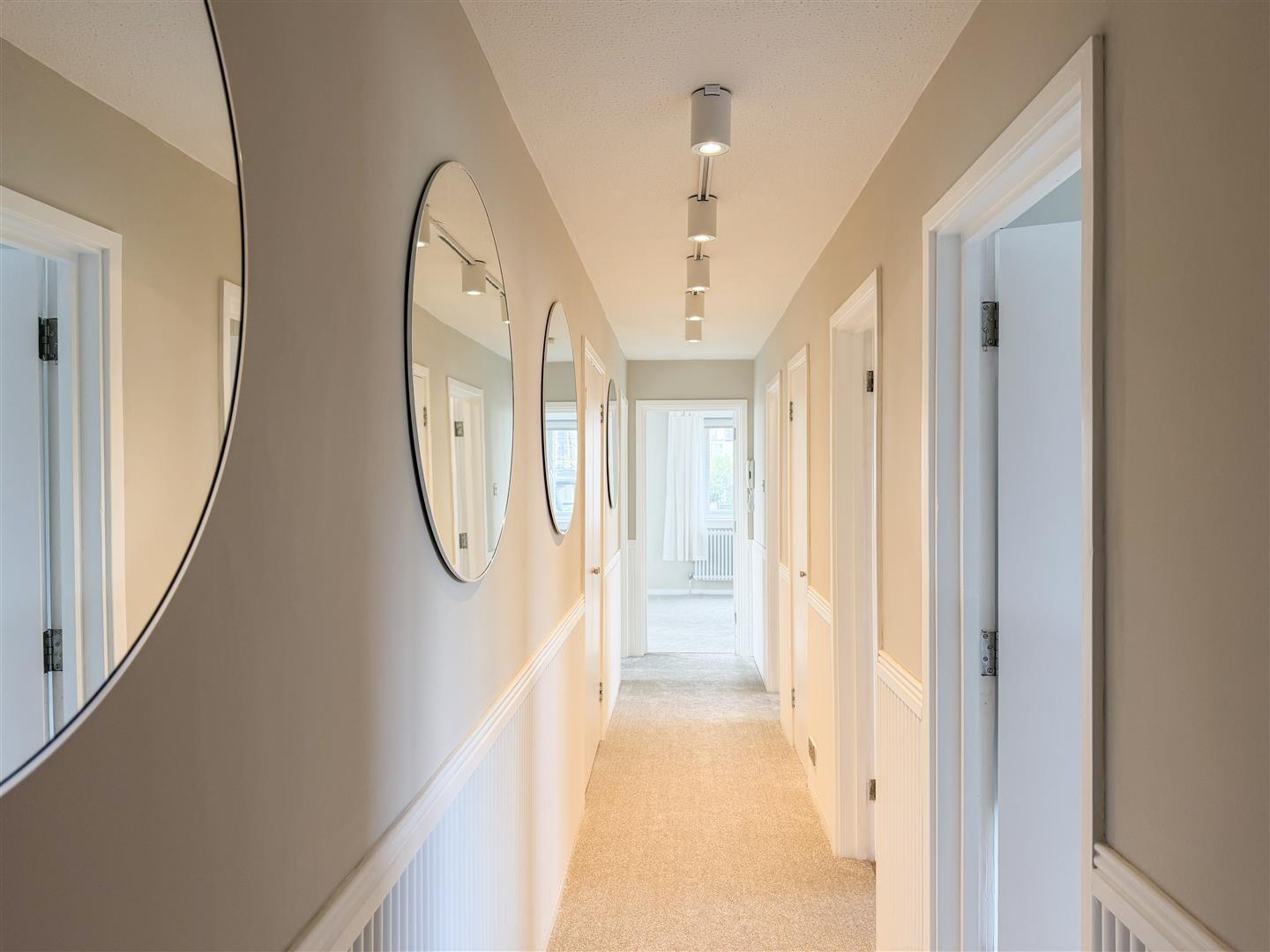 Flat De La Warr Parade in Rother