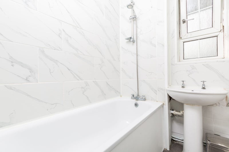 Room Tanners Hill in Greater London