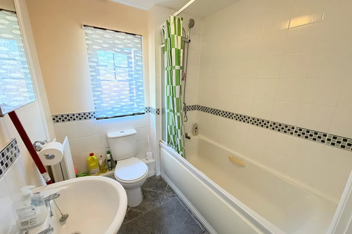 Flat Staniland Court in Vale of White Horse