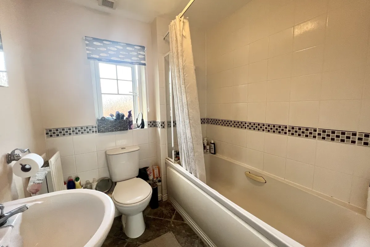 Flat Staniland Court in Vale of White Horse