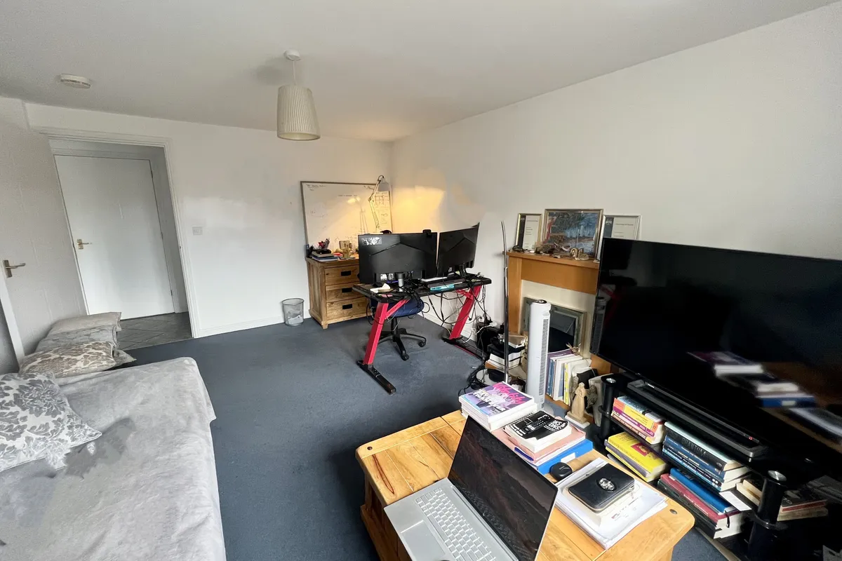 Flat Staniland Court in Vale of White Horse