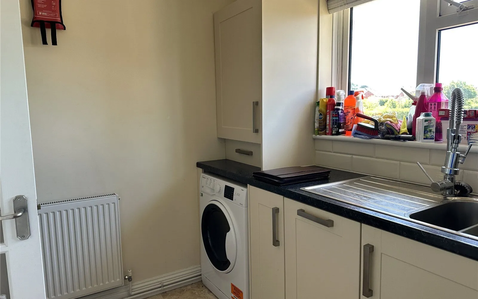 Flat Farrant Close in Taunton