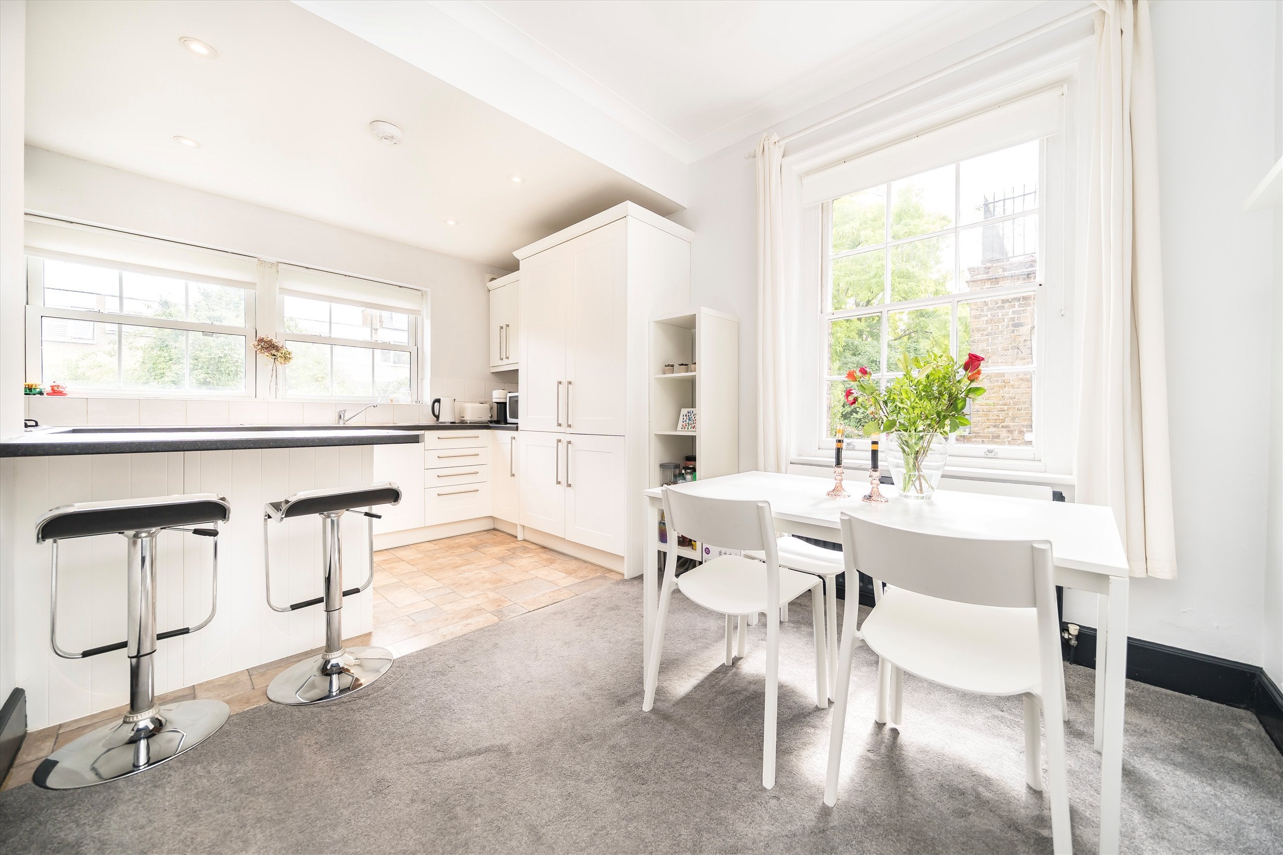 Flat Chester Way in Greater London
