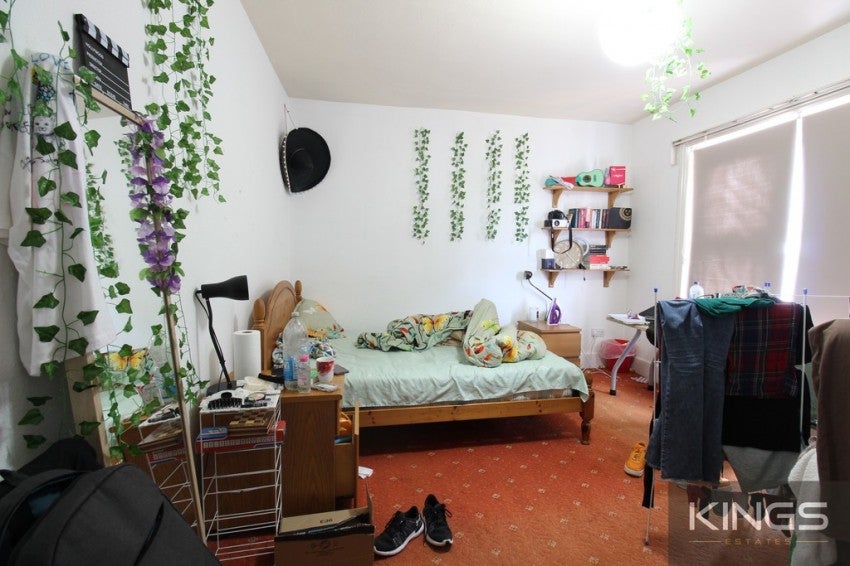 Flat Sirdar Road in Southampton