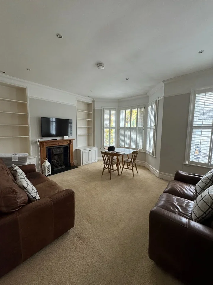 Flat Acris Street in Greater London