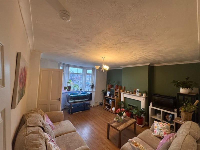 Room Cupfields Avenue in Sandwell