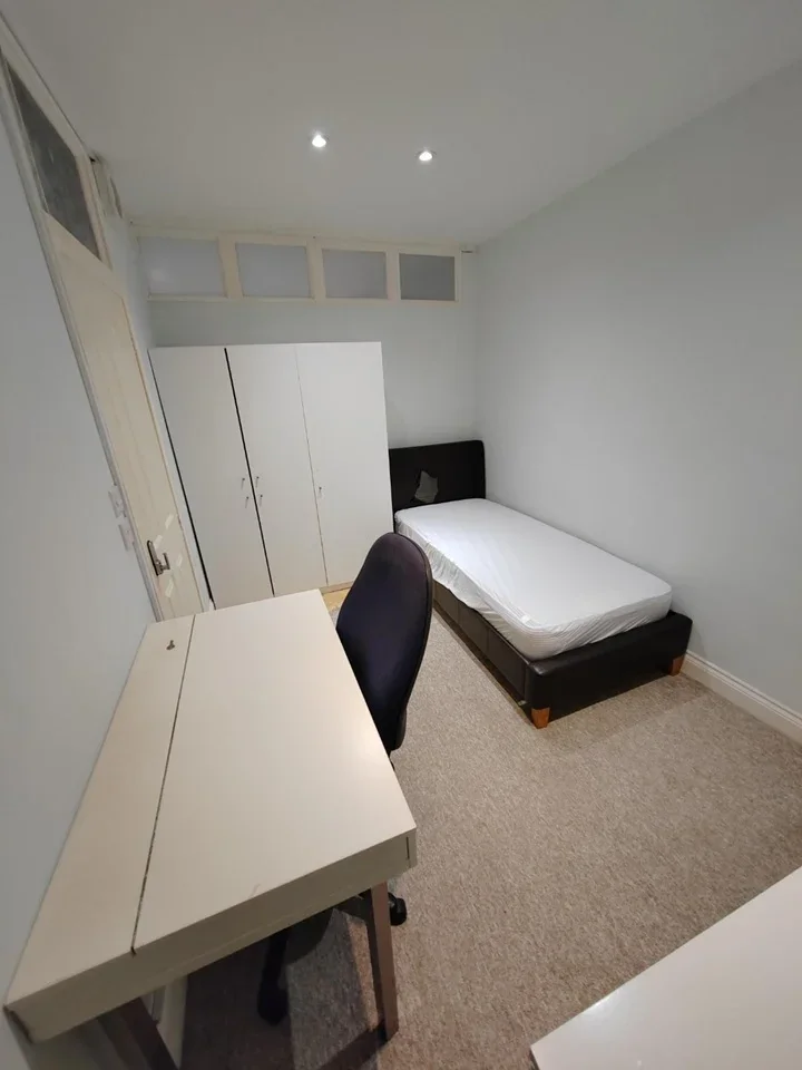 Room Napier Square in Bristol