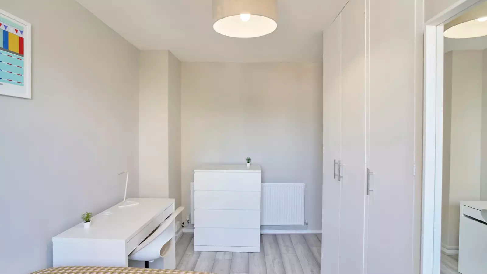 Flat Wendon Street in Greater London