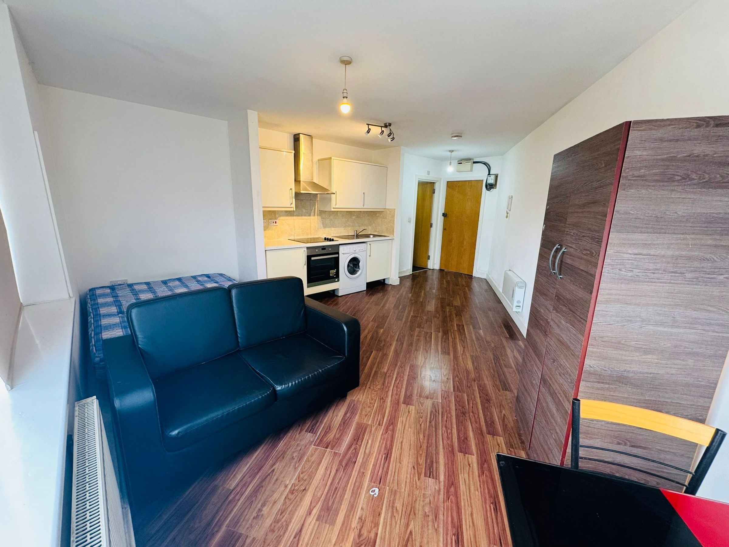 Flat Cranbrook Road in Greater London